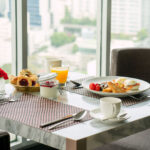 JC Kevin Sathorn Bangkok Hotel : 客房内用餐